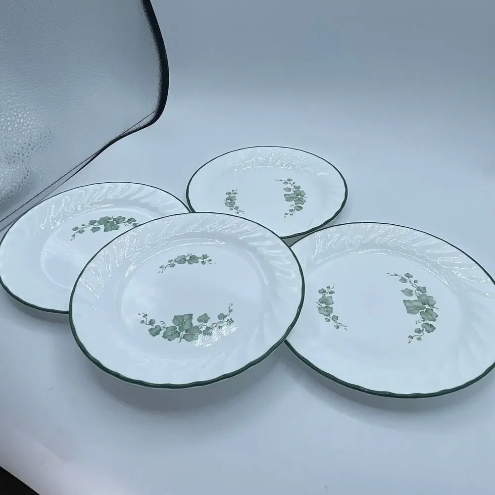 Vintage lot of 4 Corelle Callaway Ivy Swirl salad -bread plates.